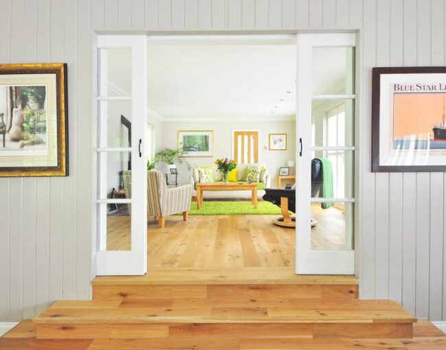 spray painting house interior