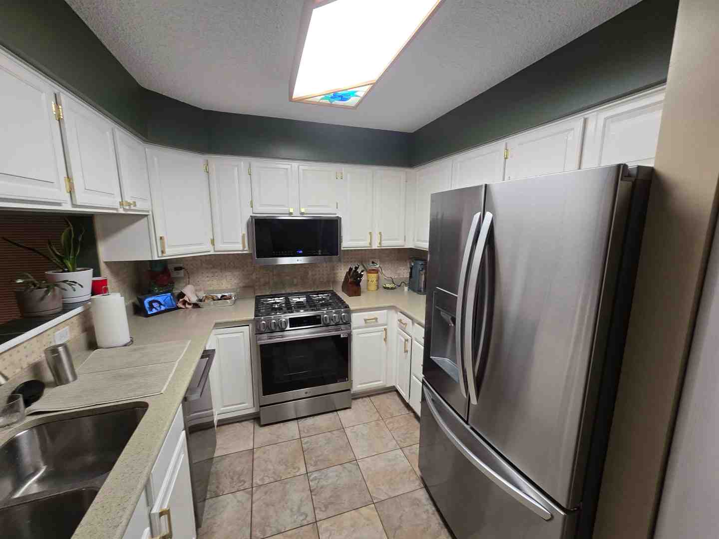 semi gloss kitchen cabinets